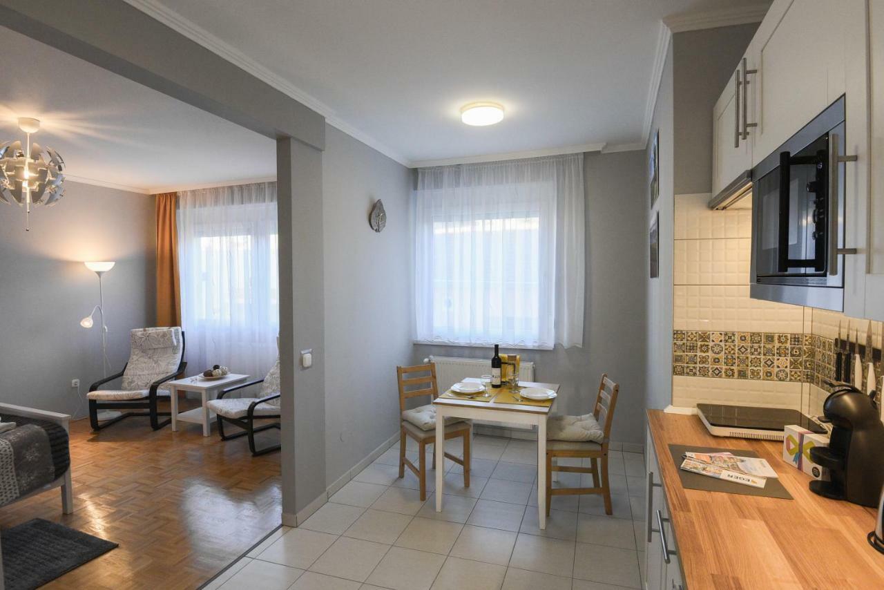 Vitalis Apartman Eger Eksteriør billede
