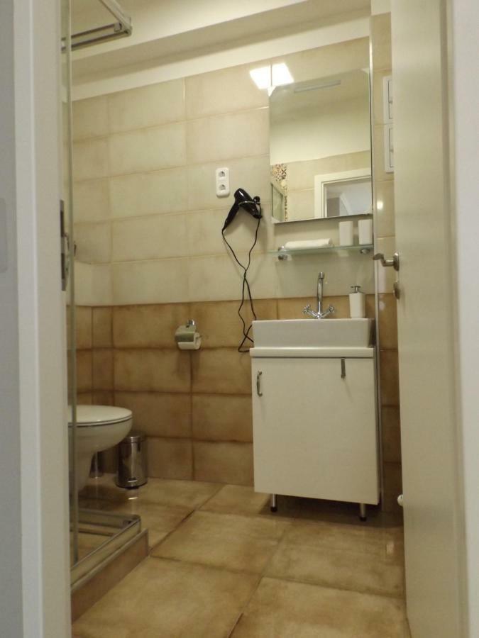 Vitalis Apartman Eger Eksteriør billede